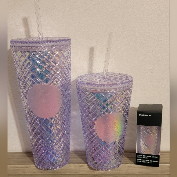 Starbucks cups - Picture 1 of 1